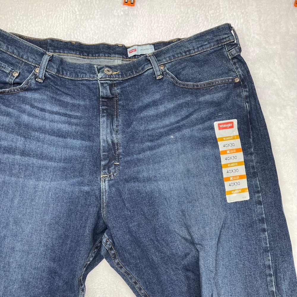 Wrangler Relaxed Fit Jeans Men's Blue Denim Pockets Classic Zip Fly 40X29 - NWT - Picture 8 of 12